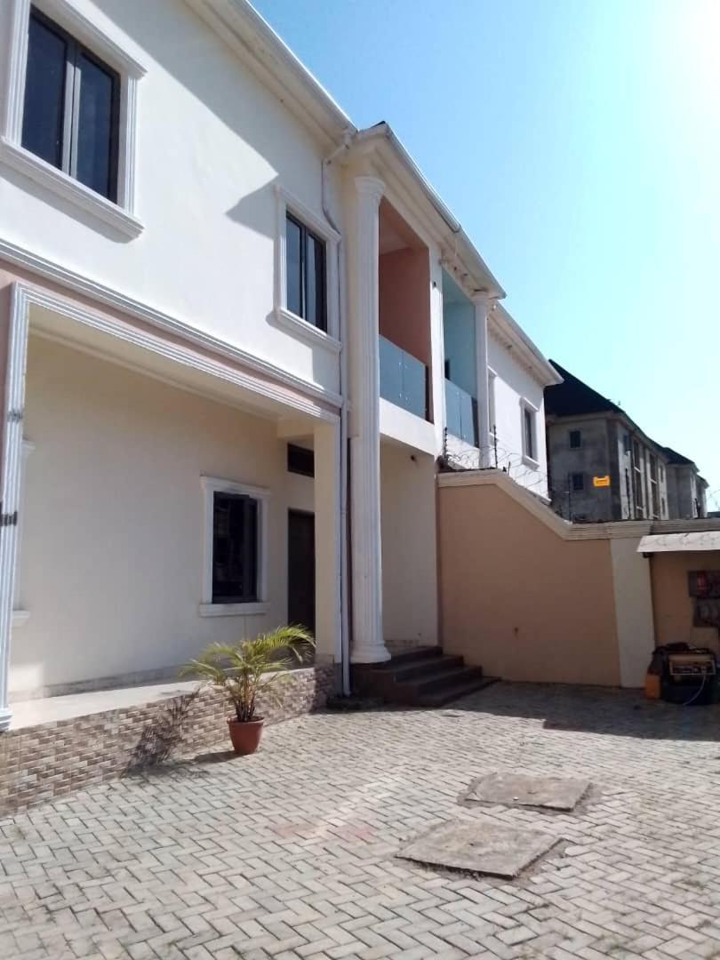 Dumeros Abuja Exterior photo